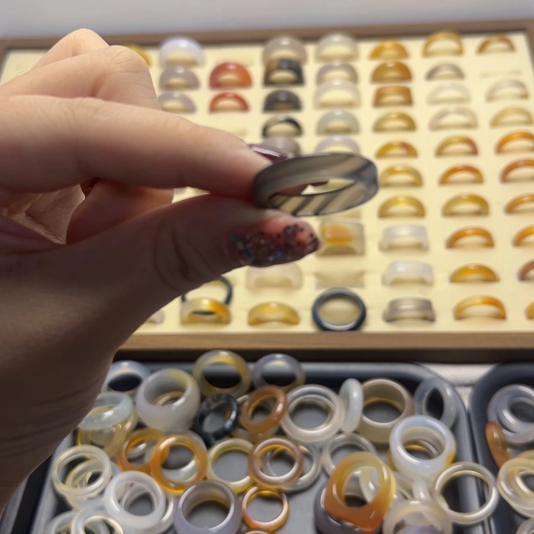 石英质玉戒指合金?****沈