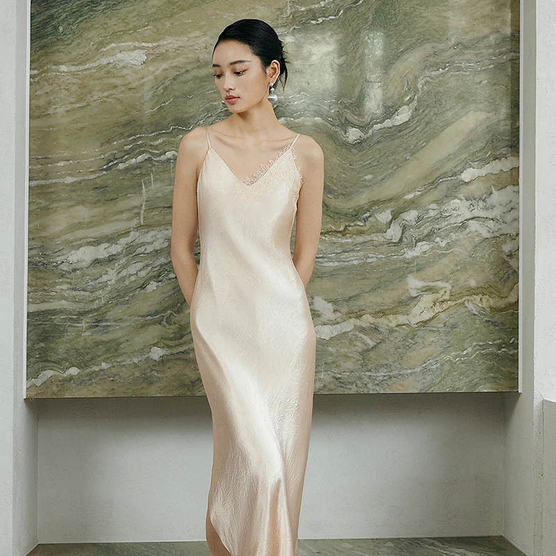 BADINA连衣裙651U062