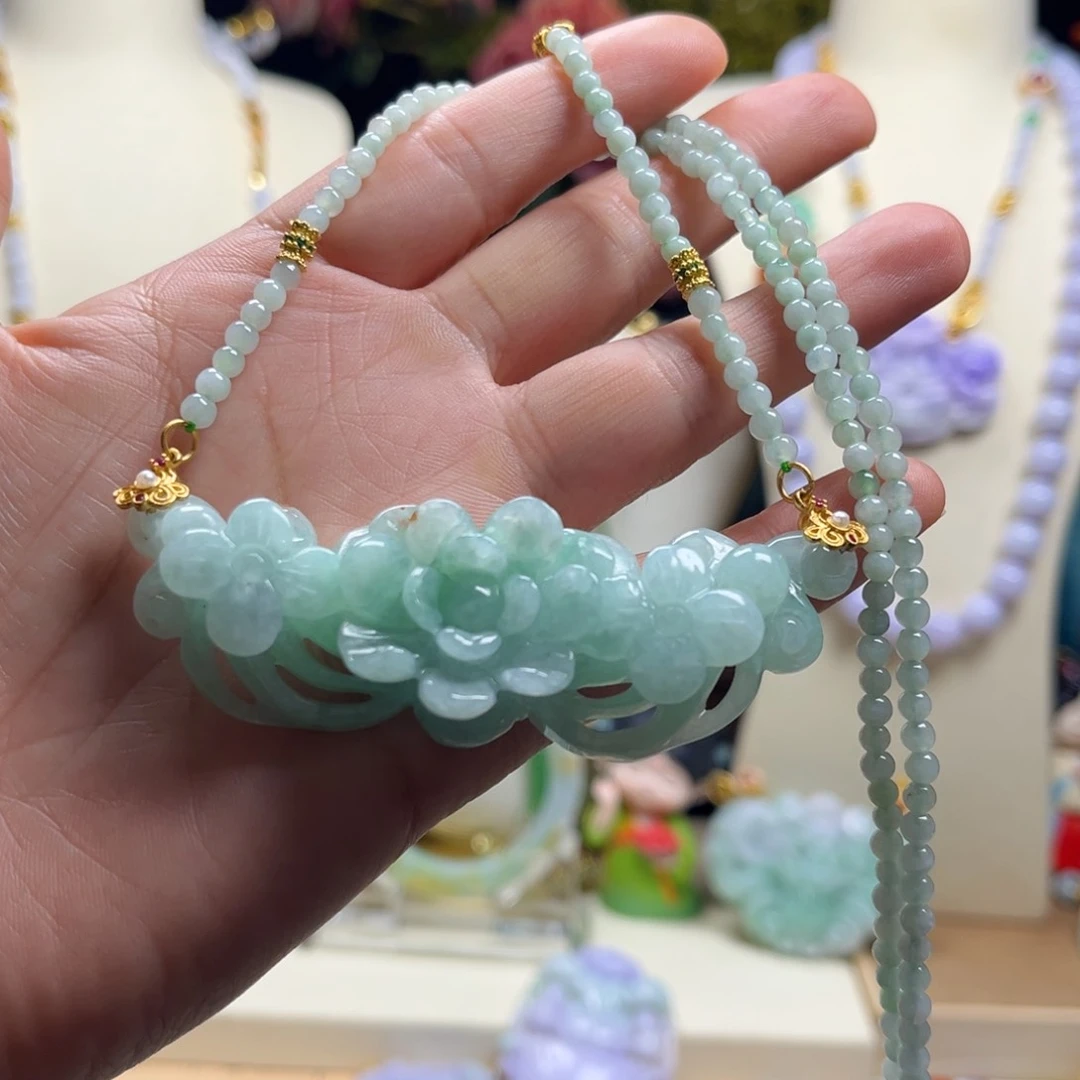翡翠颈饰未镶嵌天然翡翠