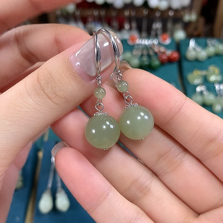 和田玉银S925镶嵌耳饰天然卡12mm左右冰晴水