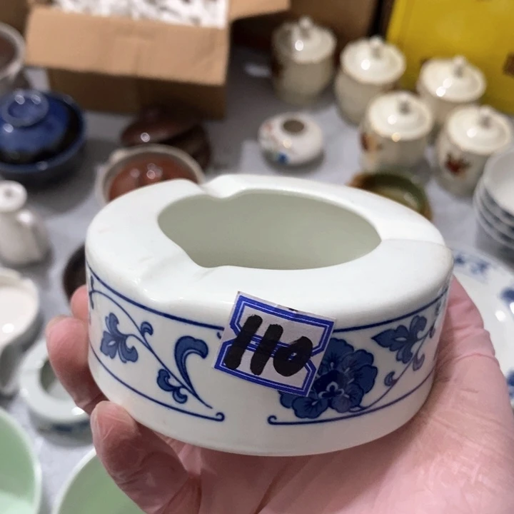 瓷片四厂翡翠瓷烟灰缸微瑕疵