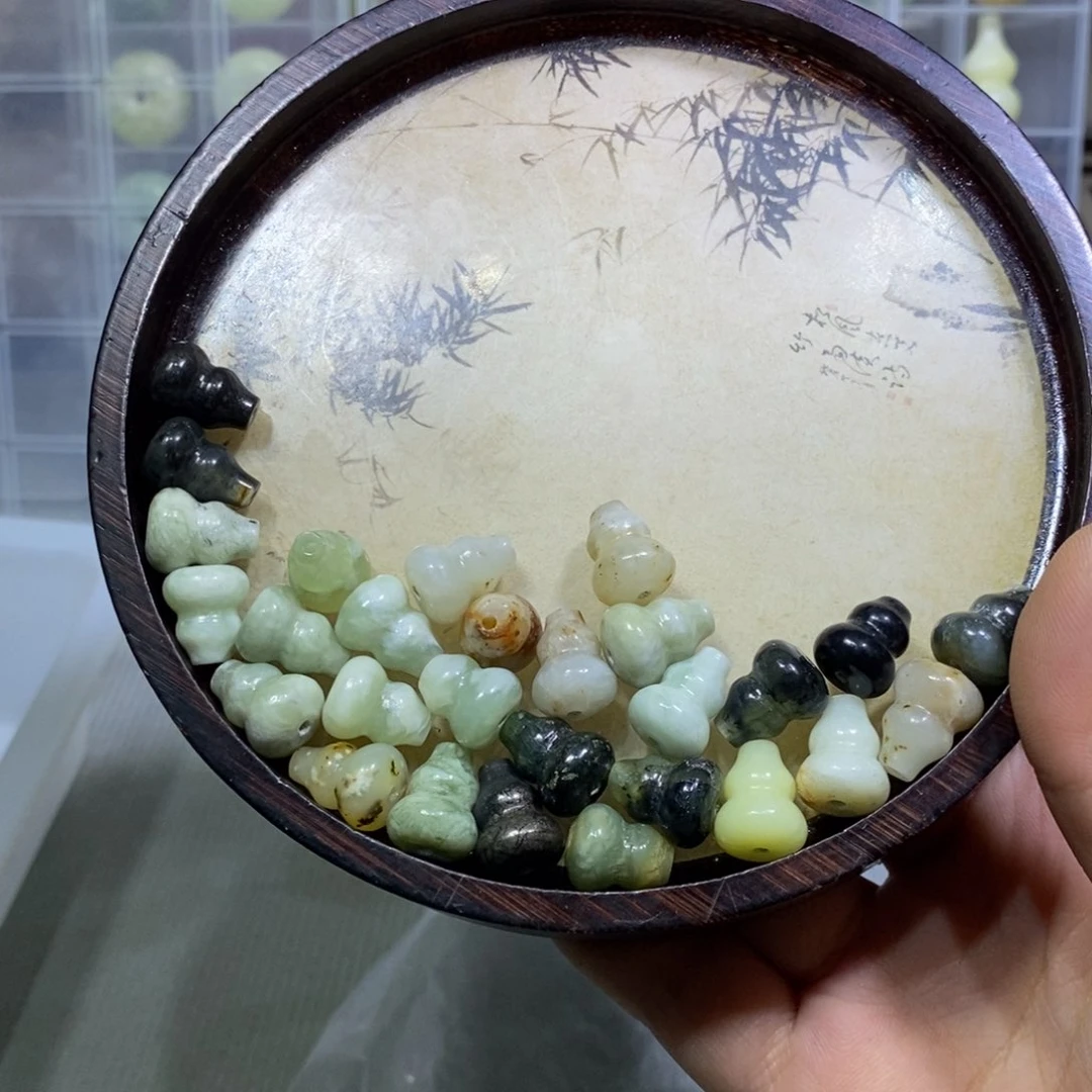 合金蛇纹石玉颈饰154