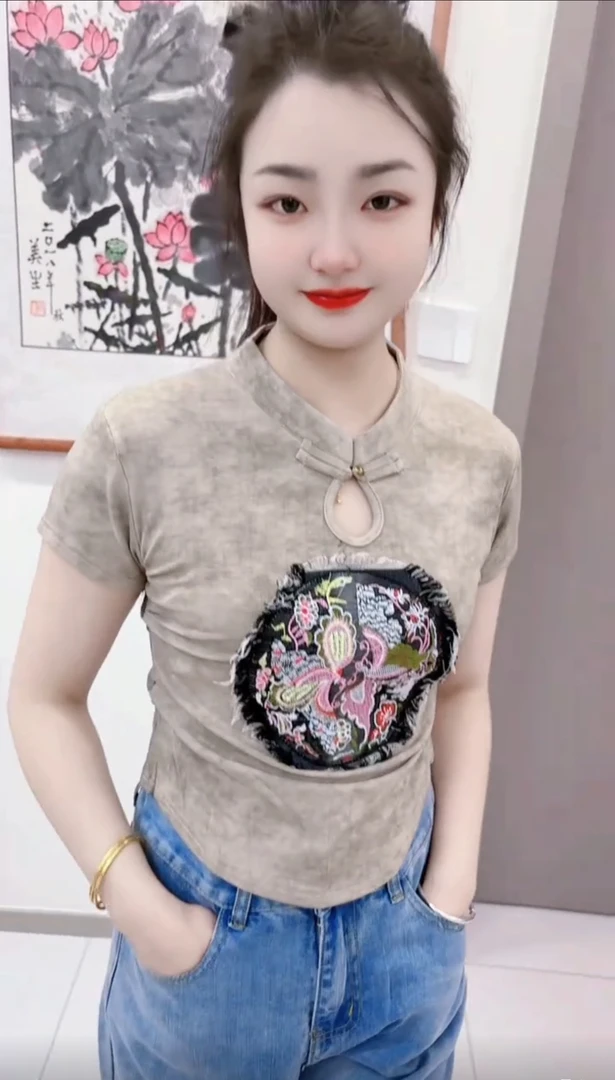 【LZW】短袖短款中国风刺绣T恤夏季半袖圆领绣花修身民族风