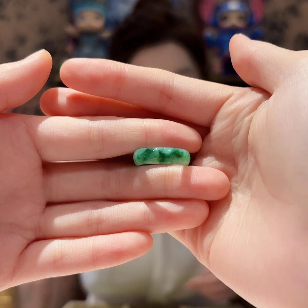 翡翠戒指未镶嵌9 10圈口