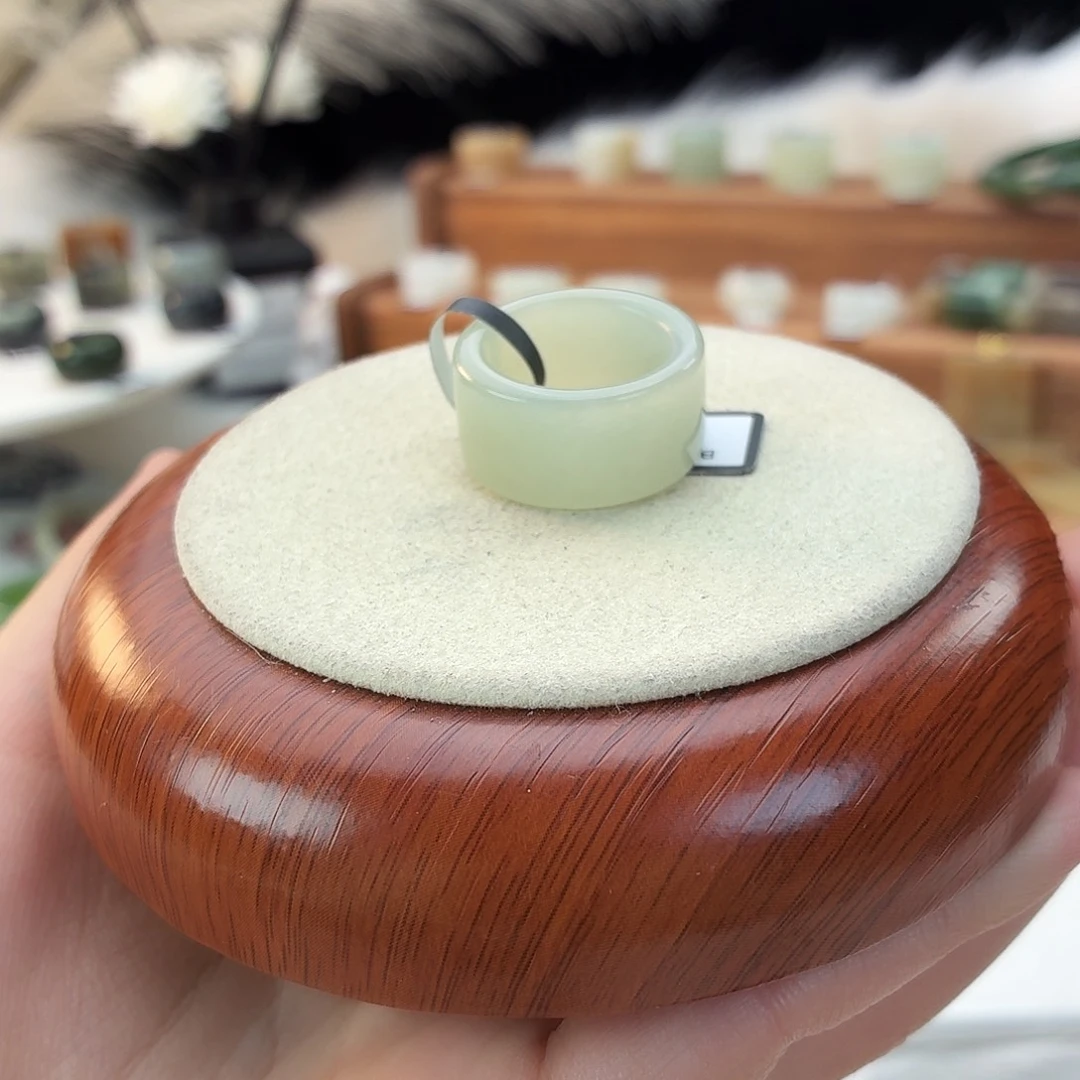 和田玉未镶嵌戒指晴水圆切17.28mmj72