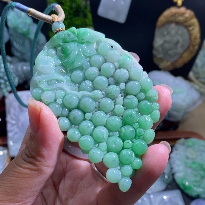 【闪购商品】颈饰未镶嵌翡翠暖*葡萄