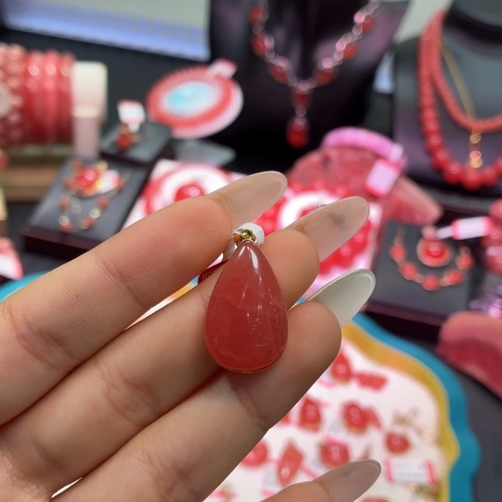 菱锰矿（红纹石）18K金镶嵌颈饰水滴吊坠5.24g