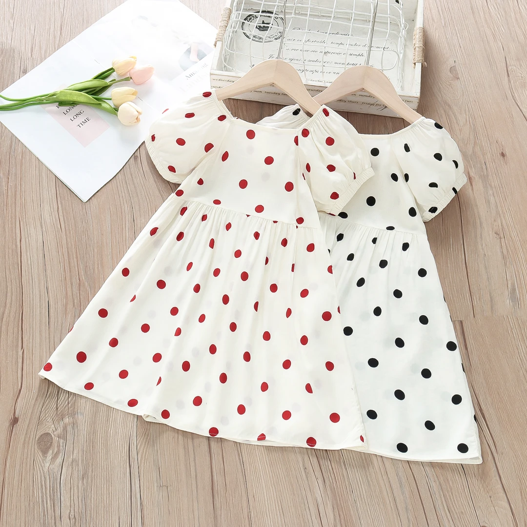 2025夏季新款女童棉绸连衣裙泡泡袖洋气休闲儿童裙子宝宝波点韩版
