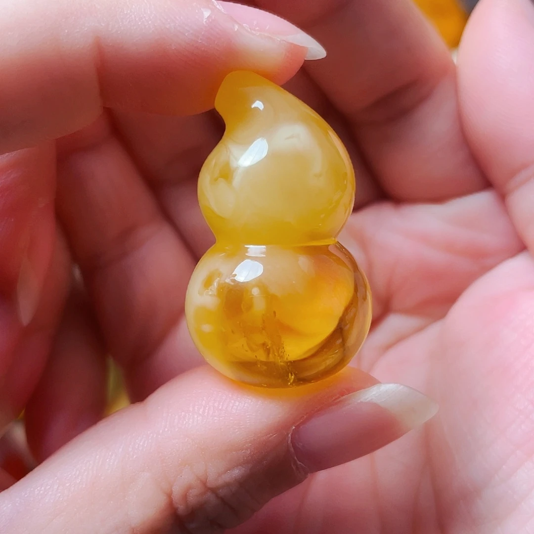 裸石琥珀未镶嵌戒指