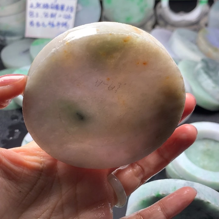 未镶嵌手镯定制翡翠