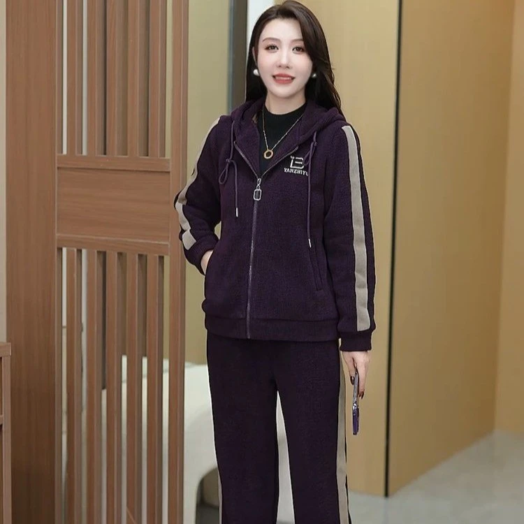 中老年运动套装女加绒妈妈时尚休闲服两件套加厚连帽新款40-50岁
