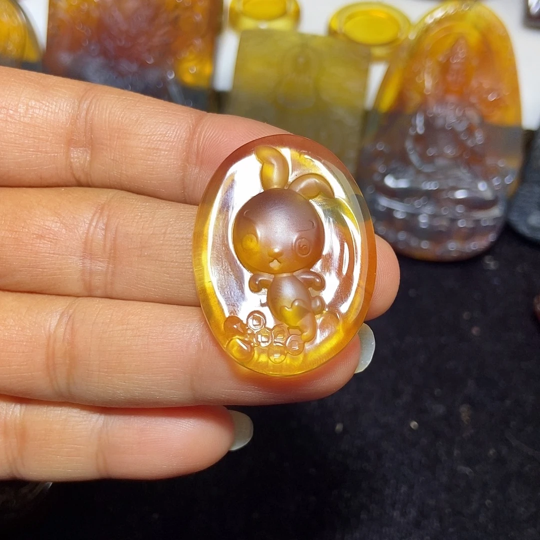 琥珀未镶嵌颈饰缅甸天然琥珀吊坠