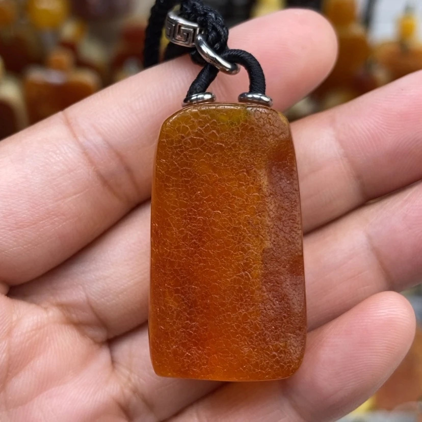 【闪购商品】琥珀颈饰未镶嵌