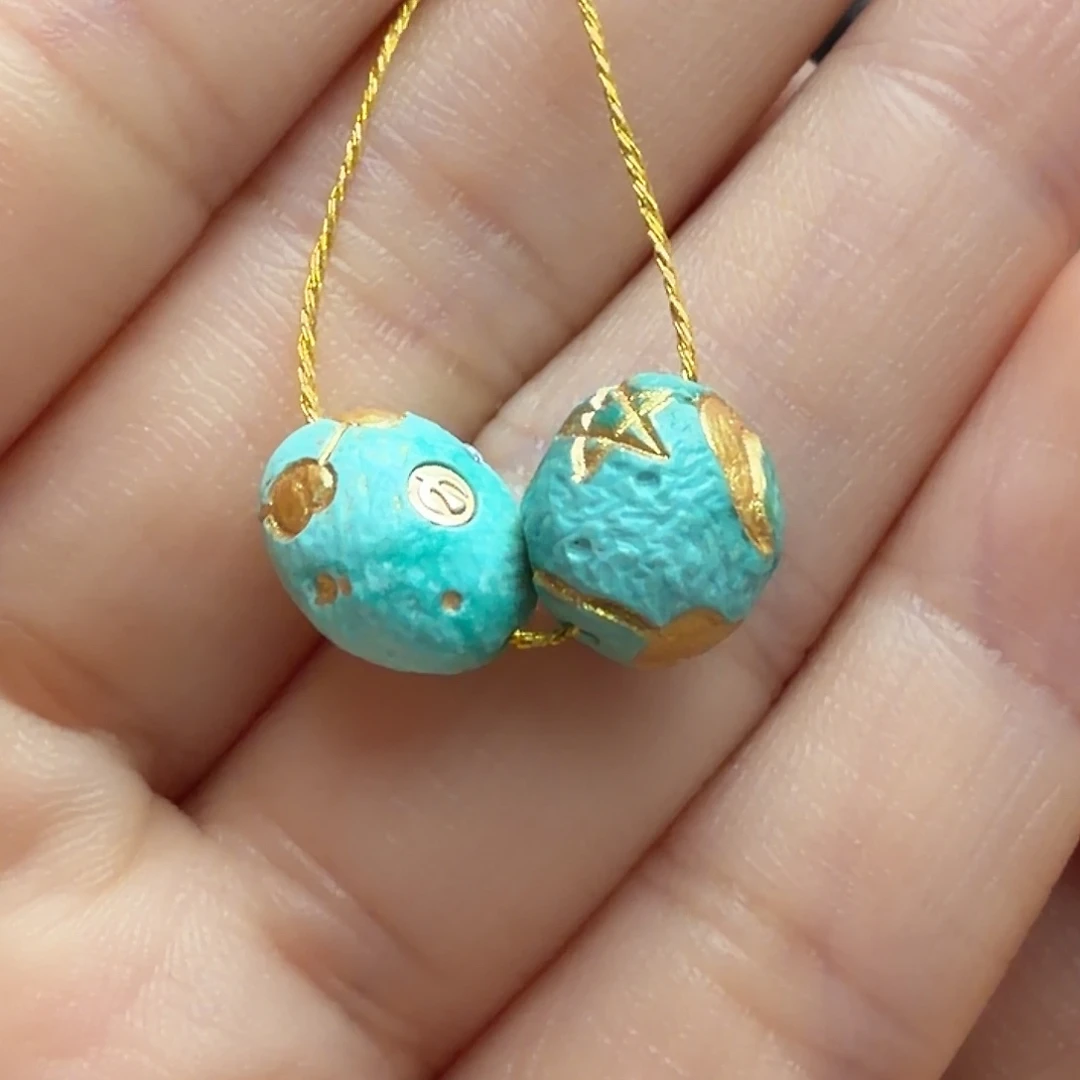 绿松石未镶嵌颈饰