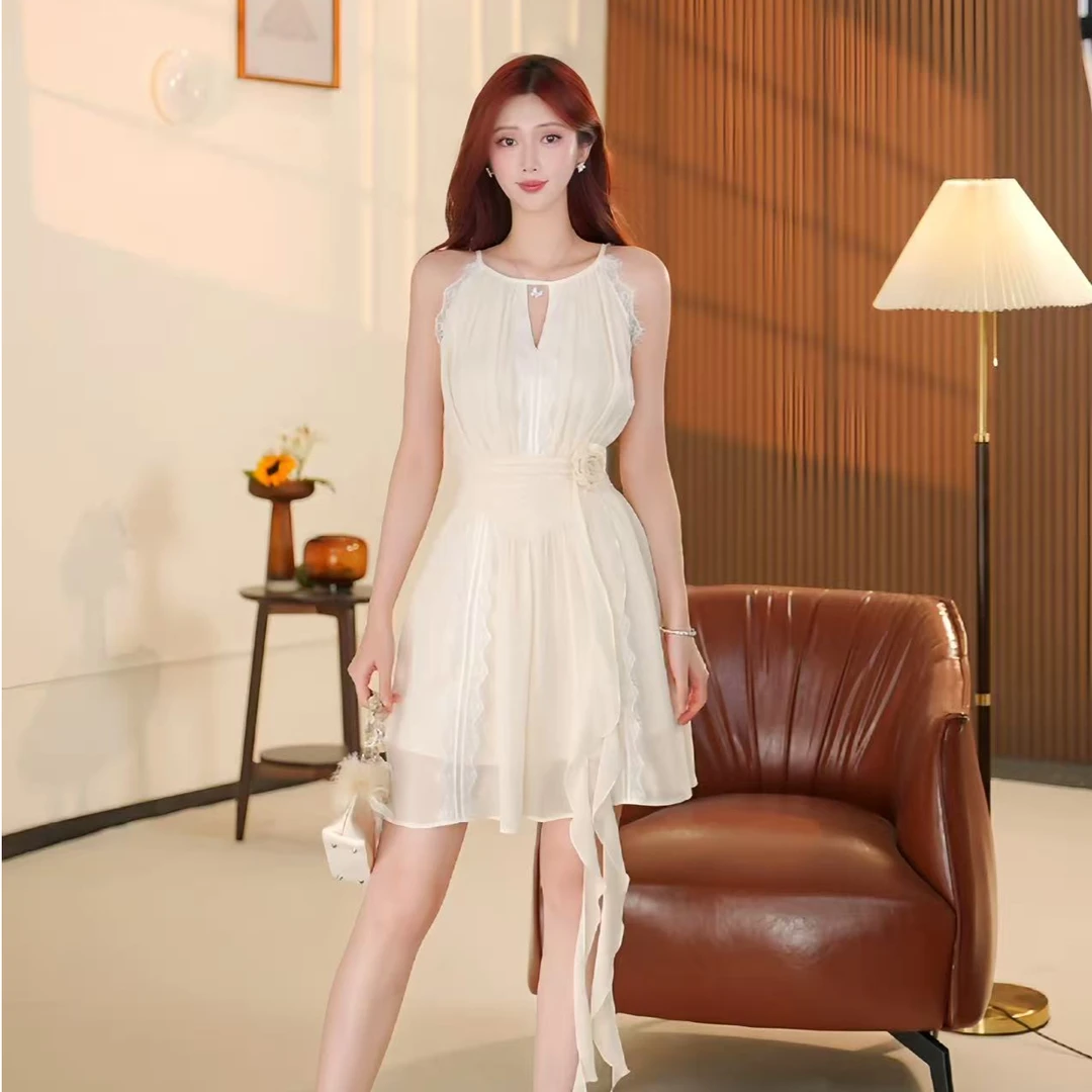 【梁千万】轻熟小众高级感挂脖吊带白色连衣裙-YL70155