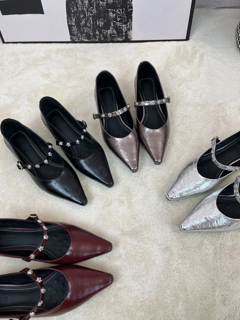 2025新款法式中跟尖头女鞋跟鞋气质时尚玛丽珍复古高级百搭单鞋