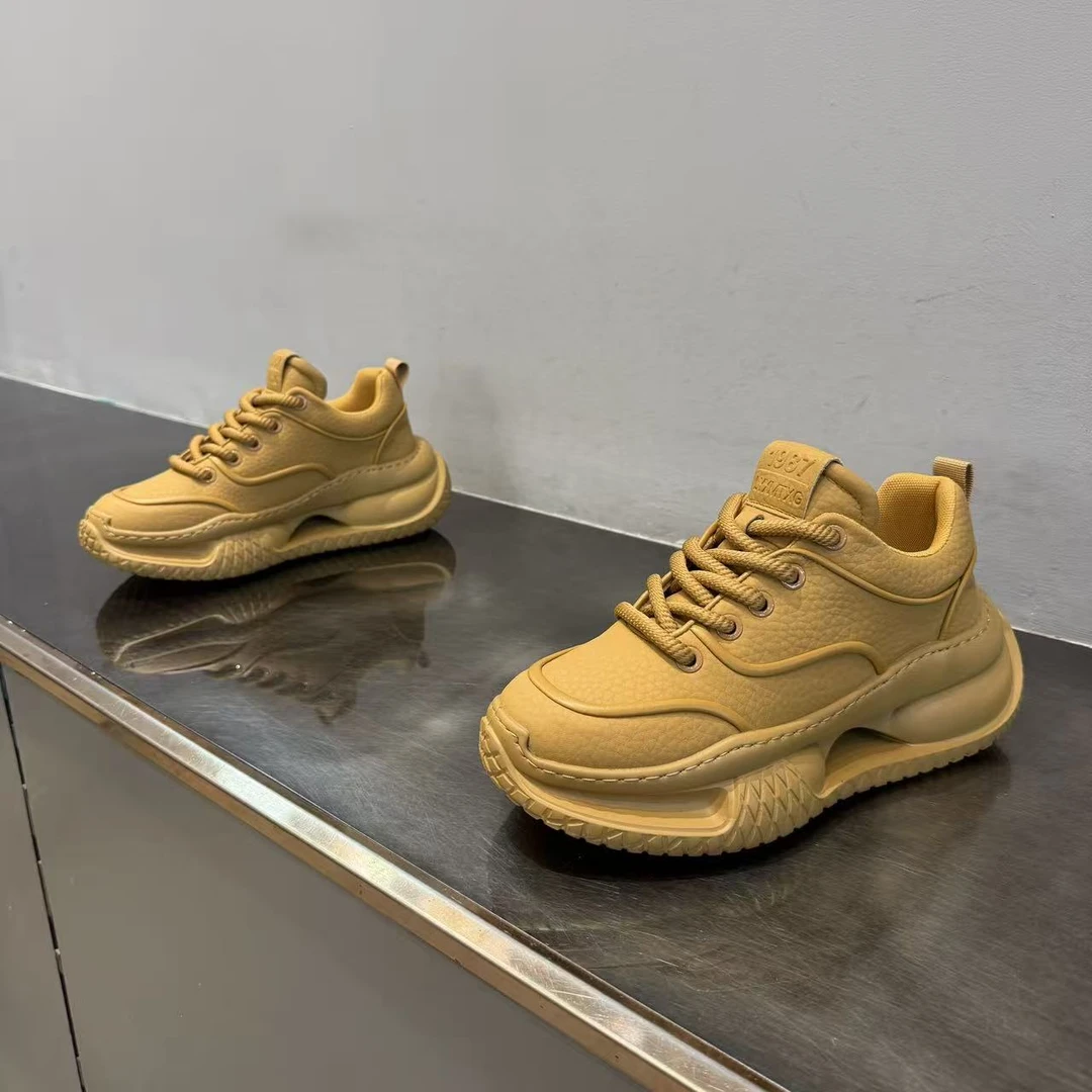 男鞋2025新款秋冬国潮手工印花纯色老爹鞋网红爆款厚底增高休闲鞋