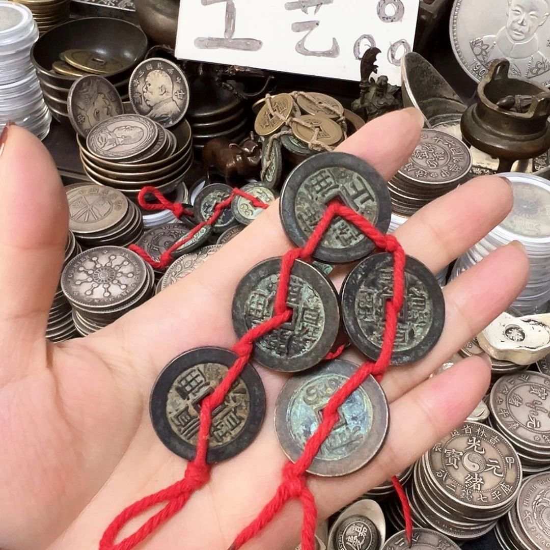 金属复古风格摆件