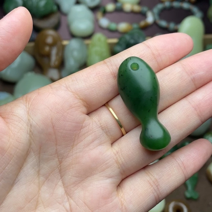 【闪购商品】颈饰未镶嵌和田玉