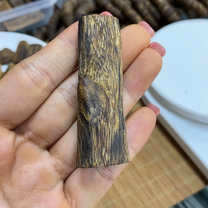 沉香沉香碎屑奇楠沉香块