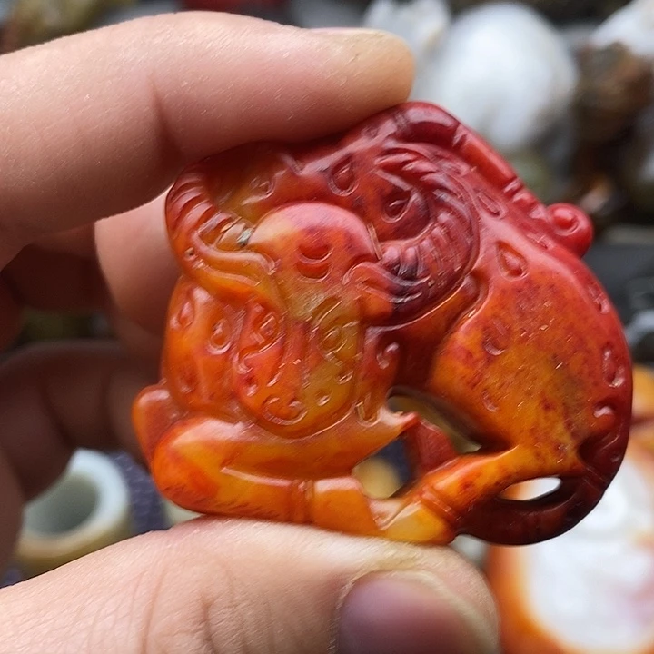 未镶嵌蛇纹石玉颈饰