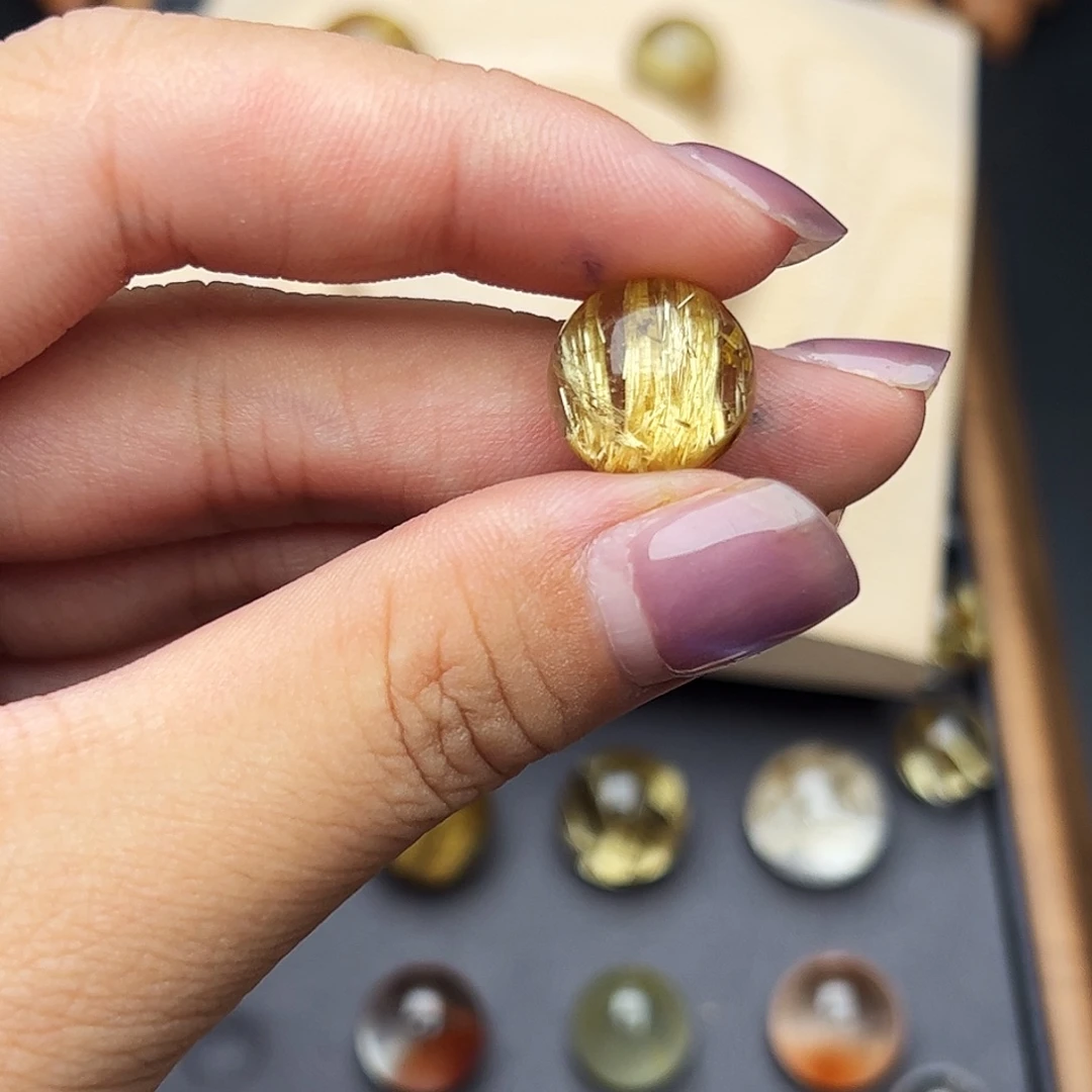 小****未镶嵌珠宝半成品水晶天然水晶钛晶12.8m打孔不退换