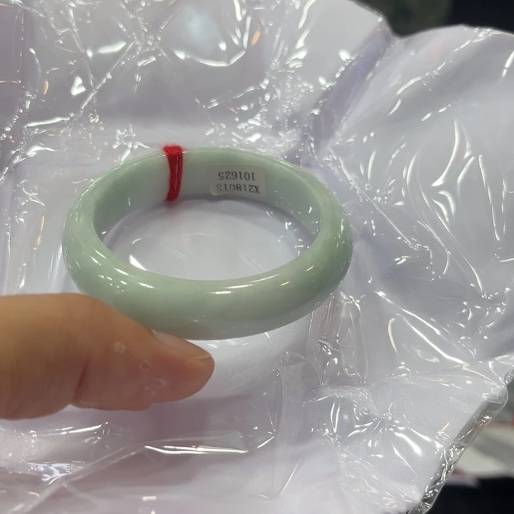 翡翠未镶嵌手镯缅甸翡翠 A 货手镯