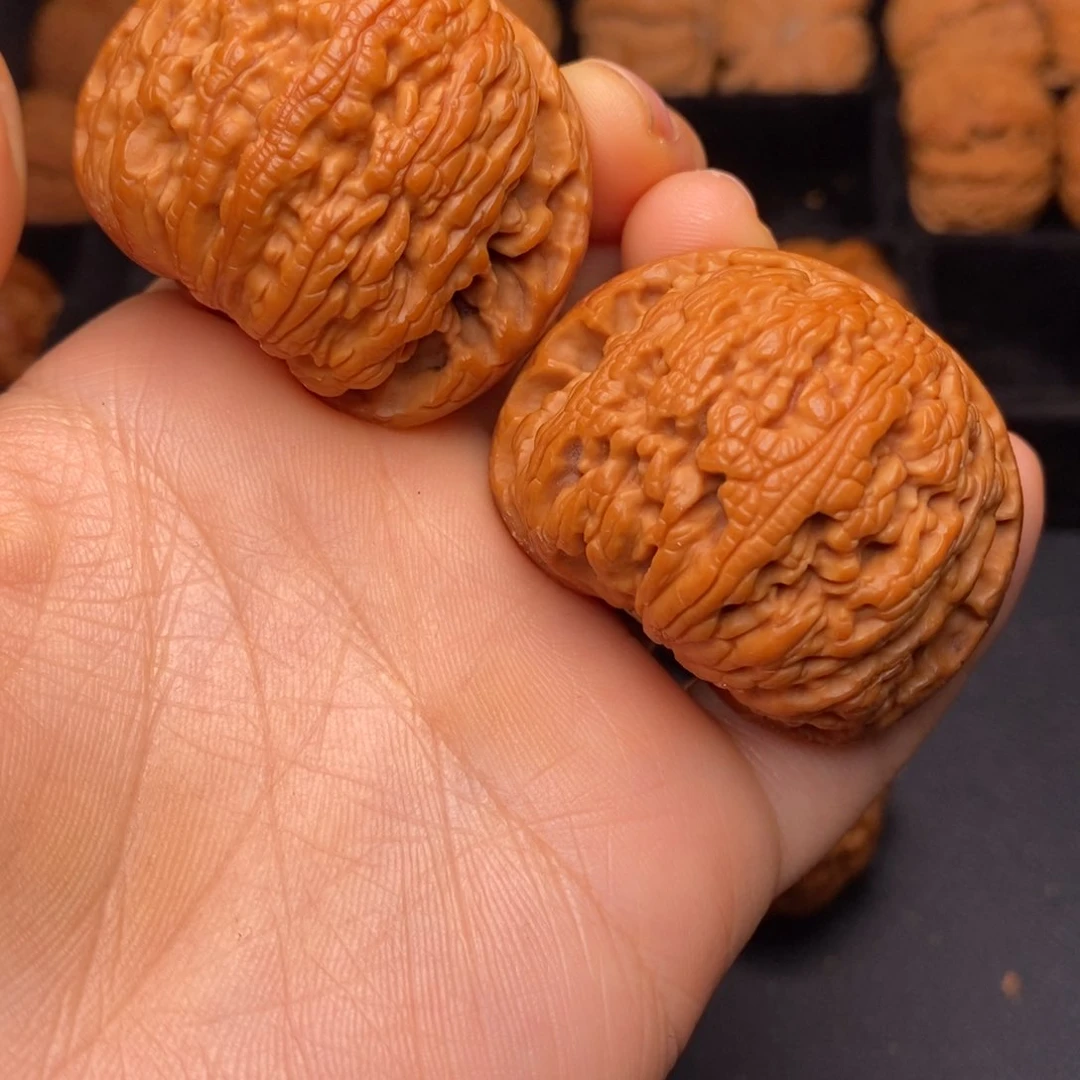 文玩核桃吊坠秦岭野生核桃