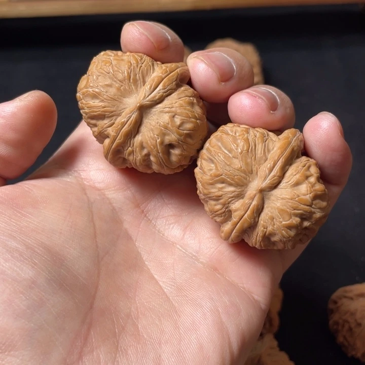 把件文玩核桃元宝肚40mm无修