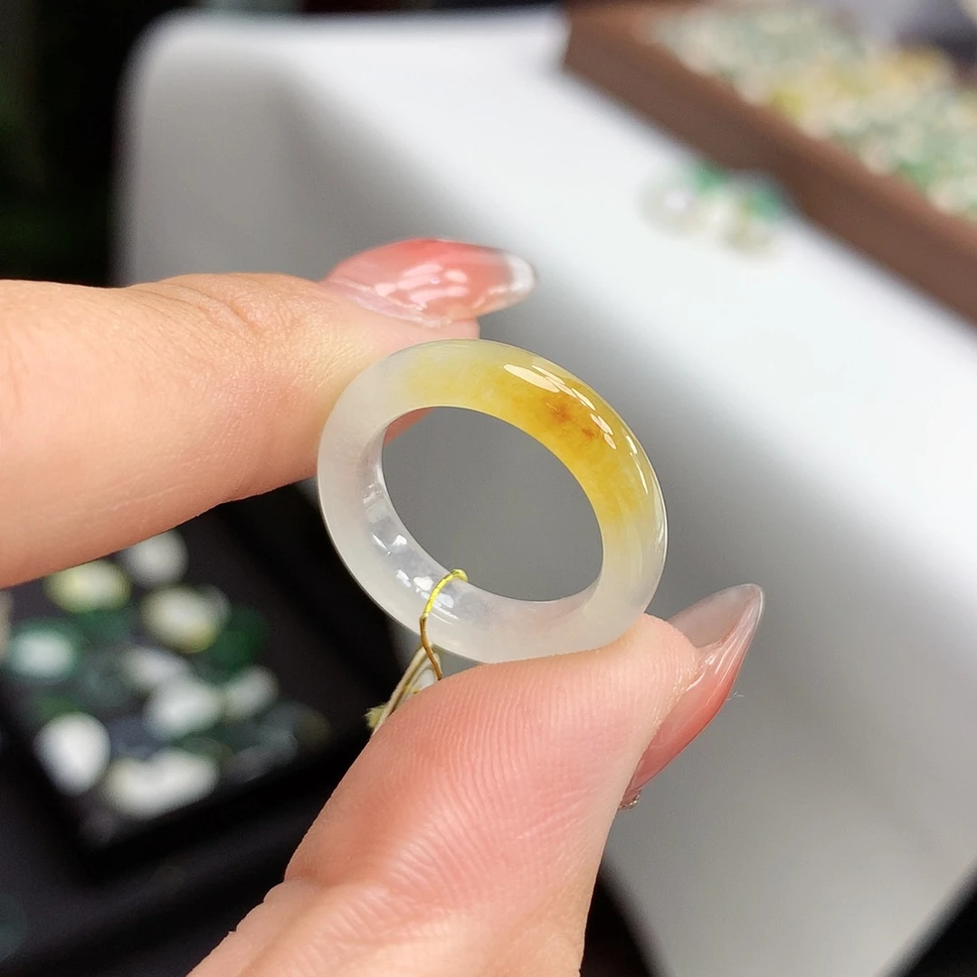 翡翠戒指未镶嵌J****12号