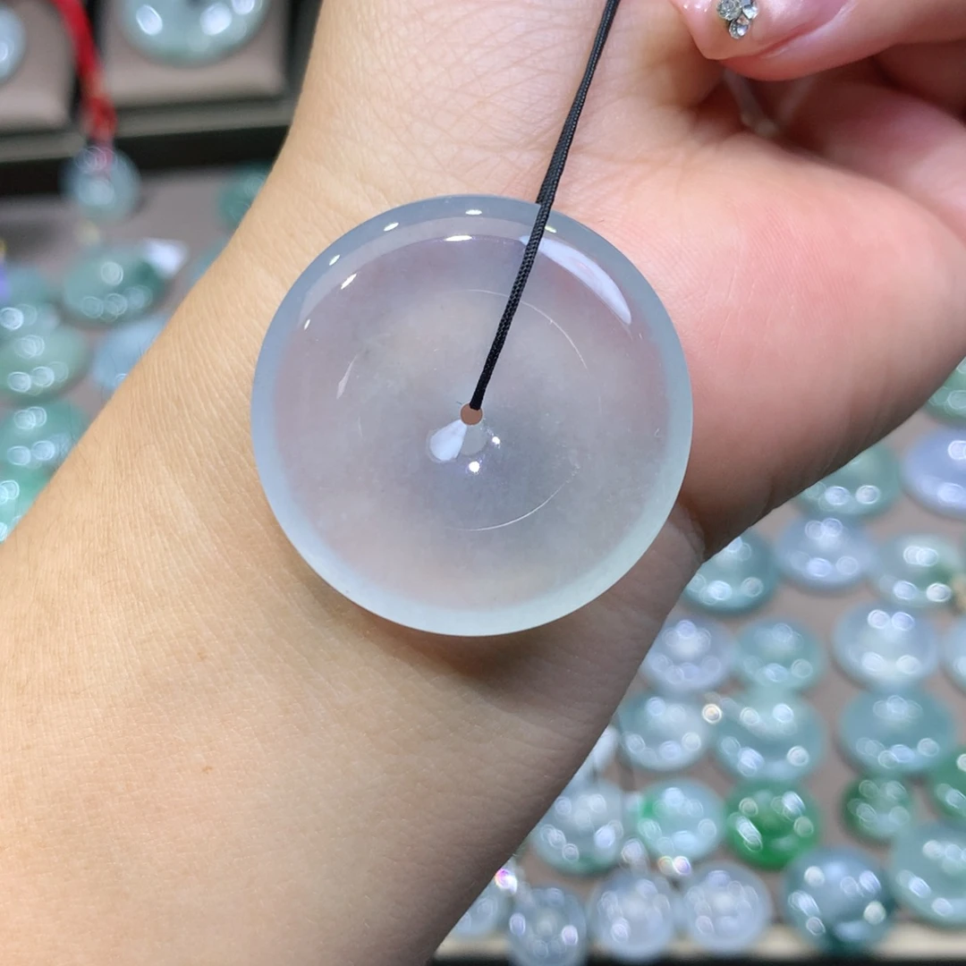 翡翠未镶嵌颈饰平安扣 33.5*6