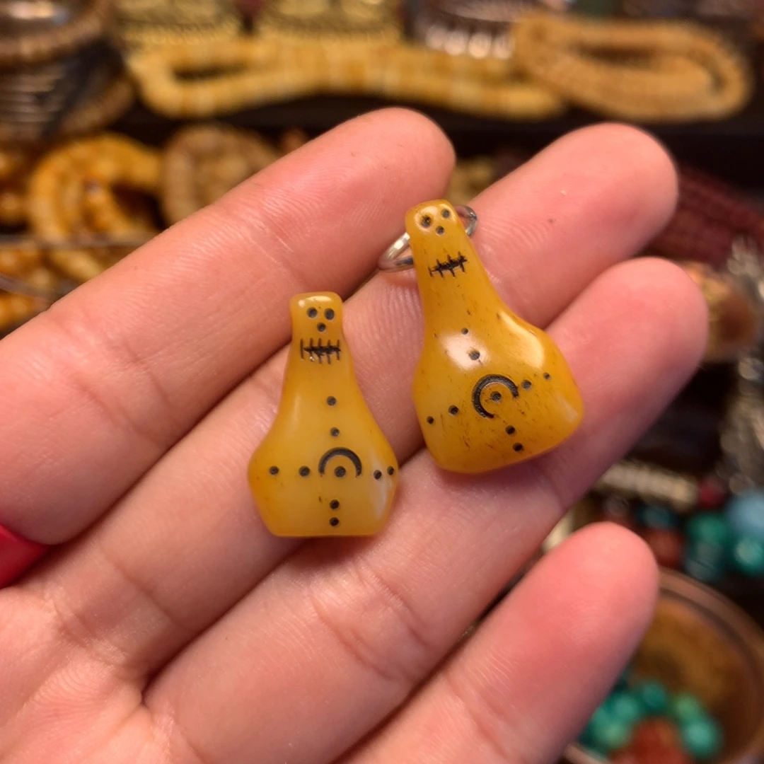 泥塑娘啦擦擦骰子