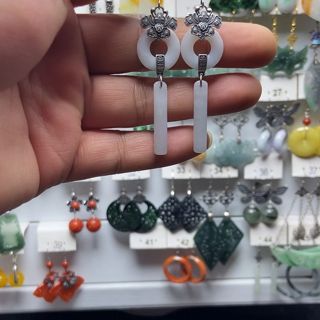 翡翠银S925镶嵌耳饰品质珠宝