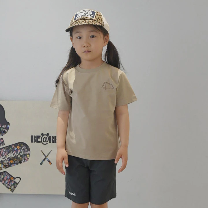 【仅快递费】F79,,新款男女同款MO短袖T恤卡其色帐篷熊款