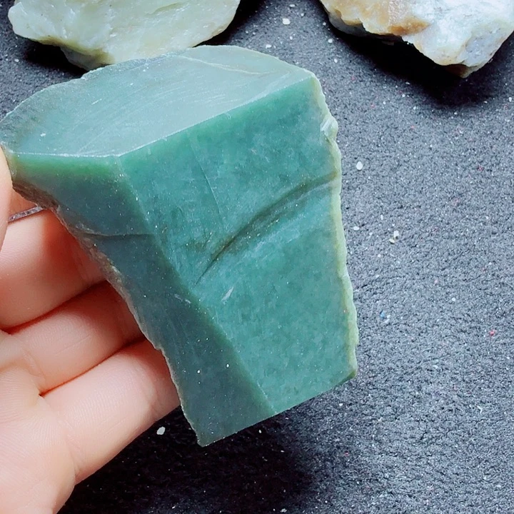 和田玉（糖玉）未镶嵌珠宝半成品