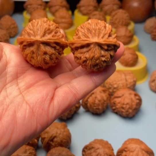 文玩核桃吊坠平果园精对微瑕36