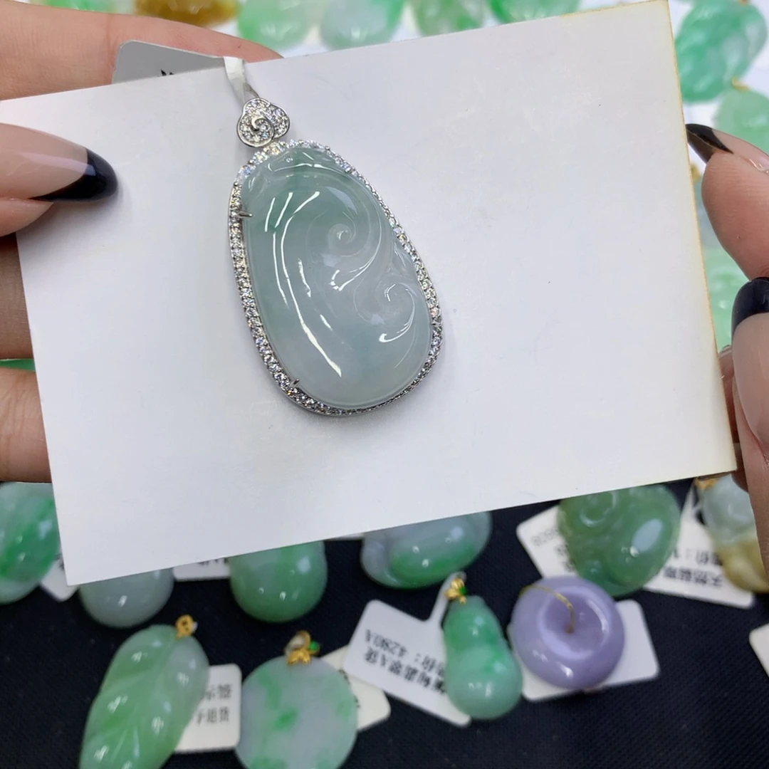 【闪购商品】颈饰未镶嵌翡翠