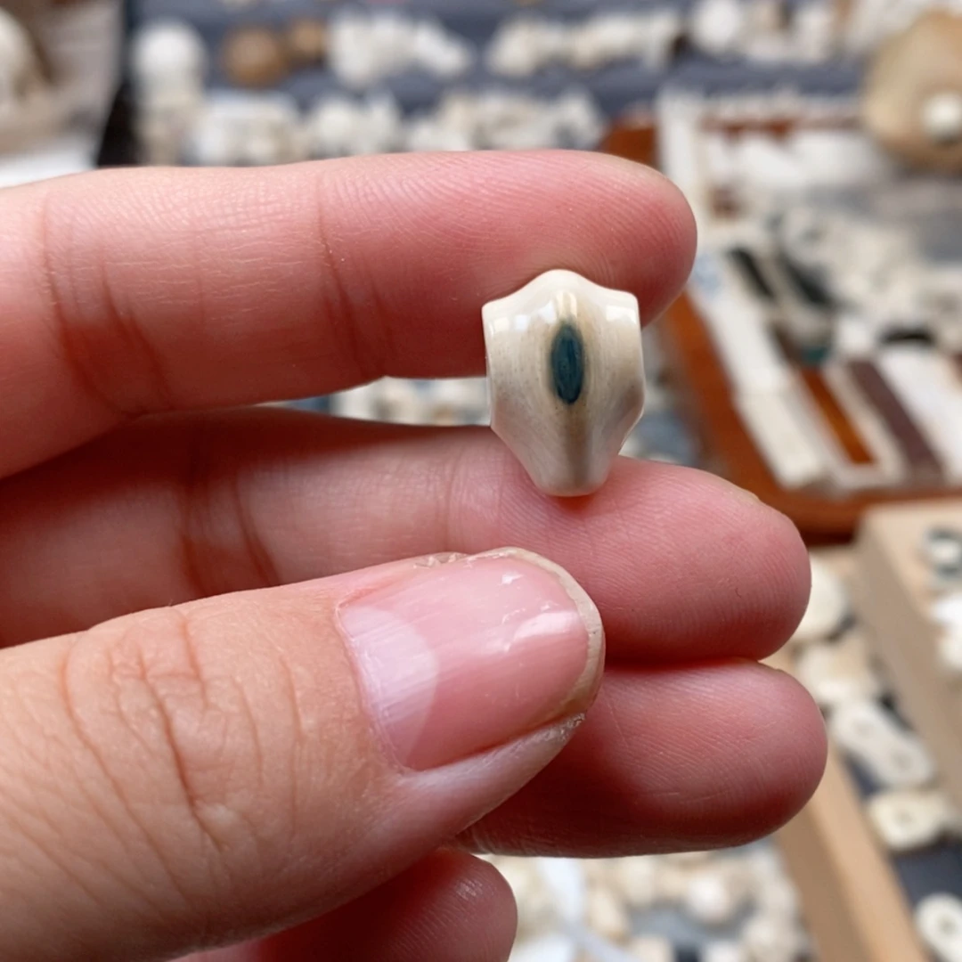【闪购商品】无非金属禾****G猛犸牙