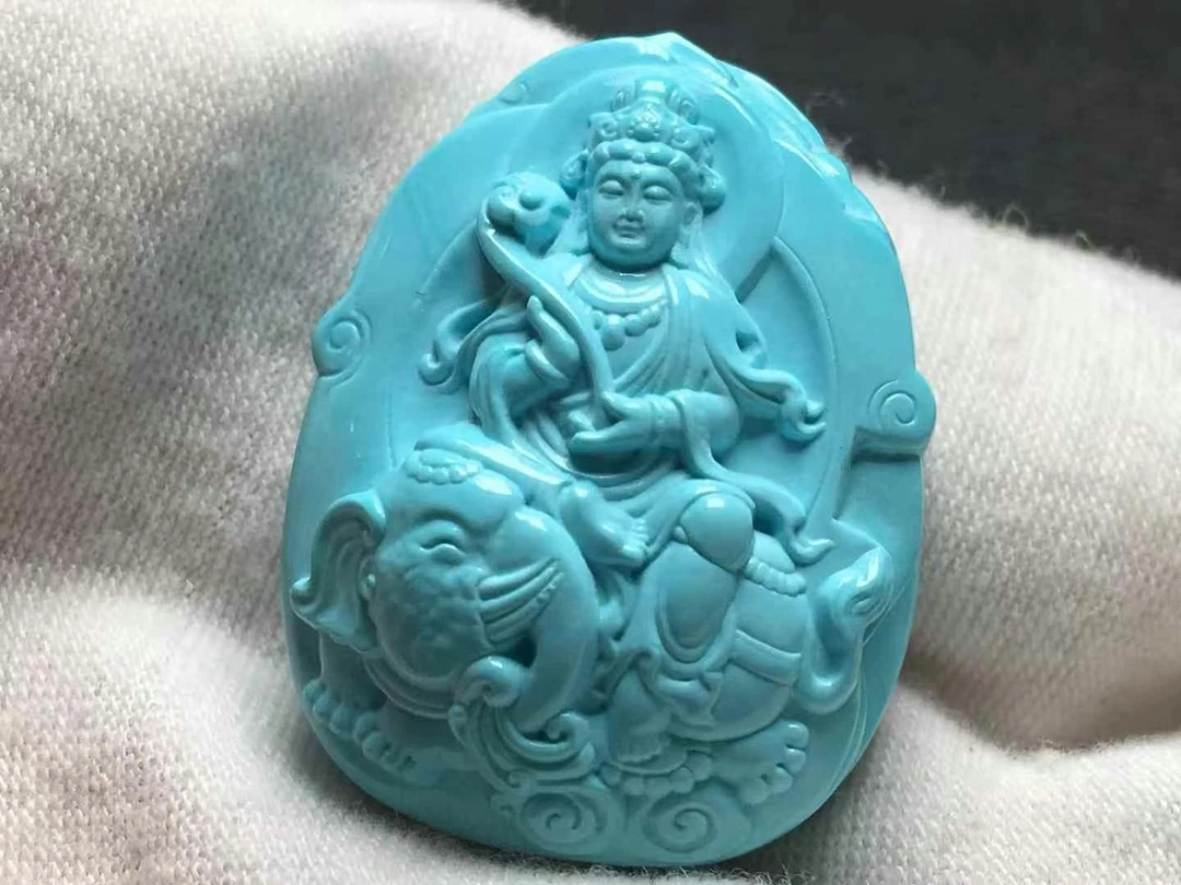 原矿高瓷蓝精品绿松石普贤菩萨雕刻件吊坠，蓝色系，精工雕刻