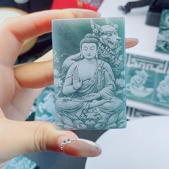 翡翠未镶嵌颈饰阿弥陀佛