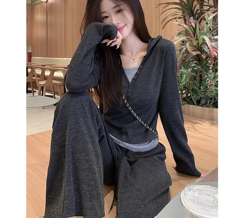 新款时尚韩版连帽卫衣运动显瘦上衣休闲阔腿裤百搭出游服装女