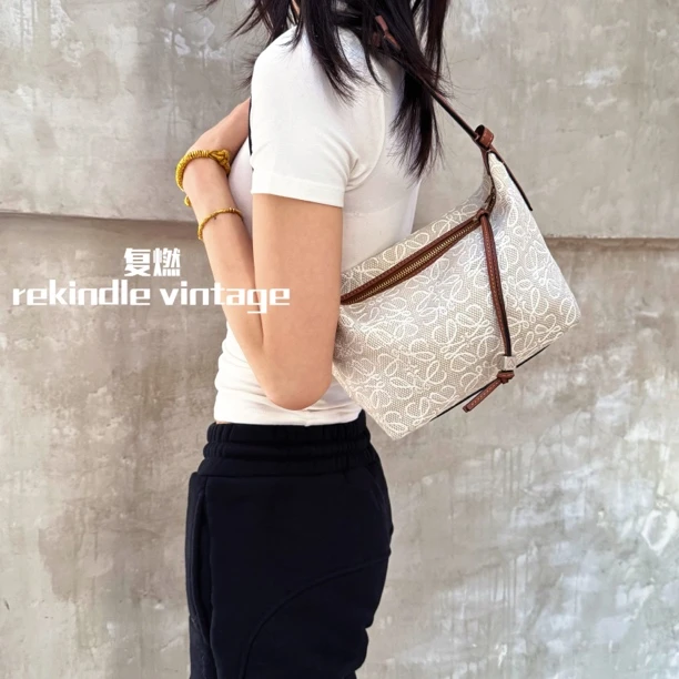 95新 LOEWE/罗意威 复燃精选/cubi饭盒包