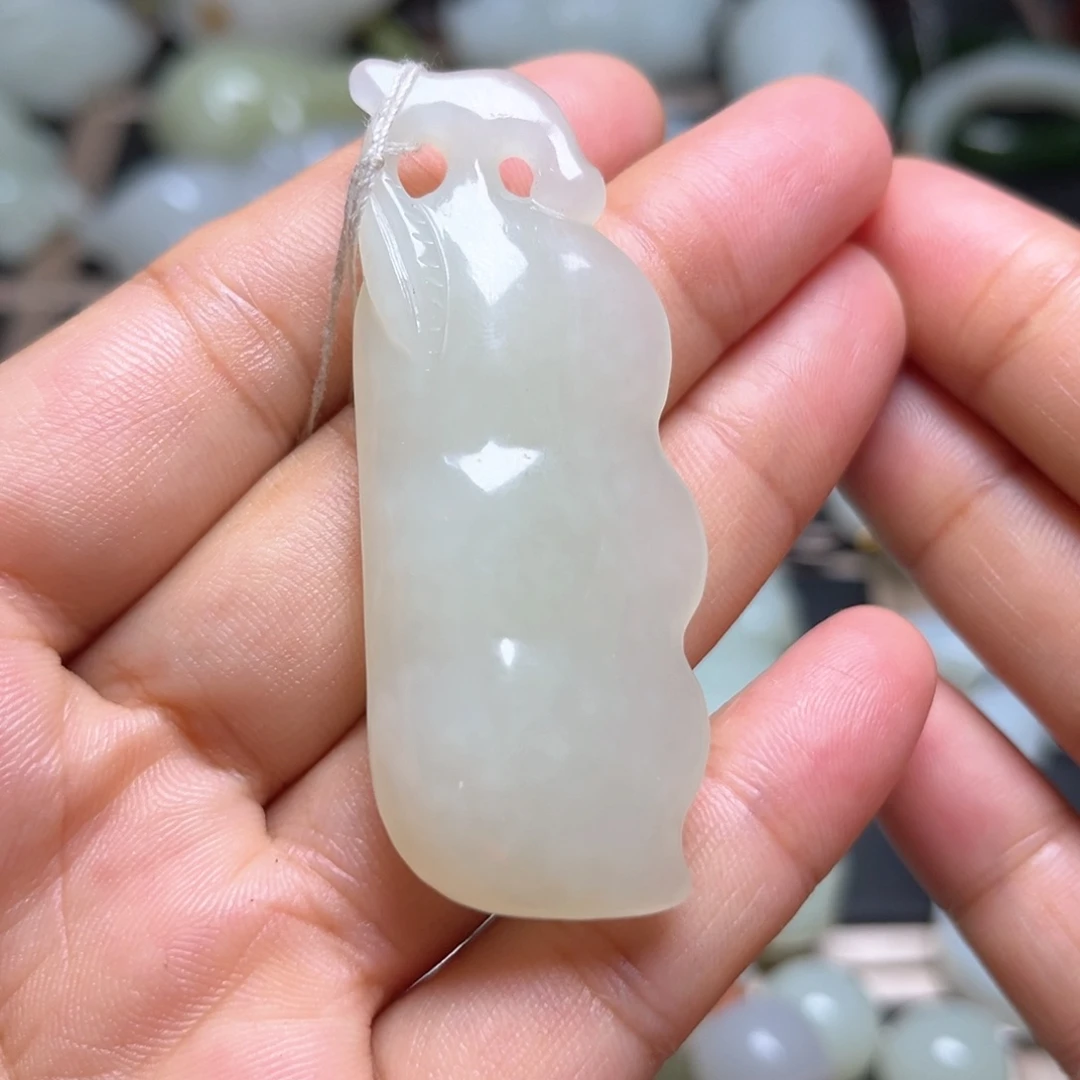 和田玉未镶嵌吊坠(不含链)