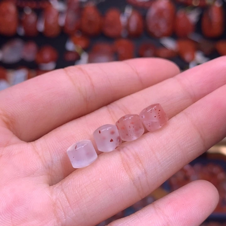 南红玛瑙未镶嵌珠宝半成品1690