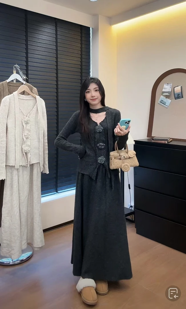 9066三花漂亮小香风针织套装裙女秋冬高级感小个子显高时尚两件套