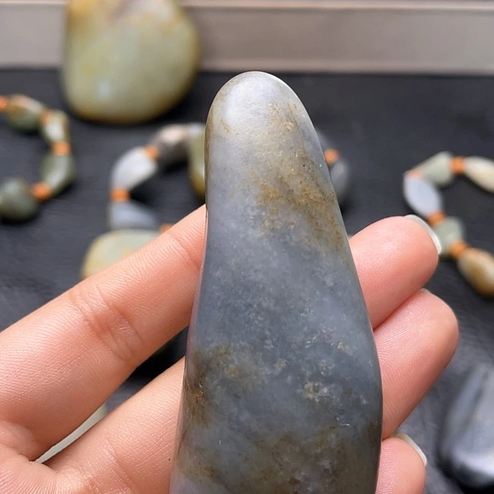 和田玉颈饰未镶嵌39