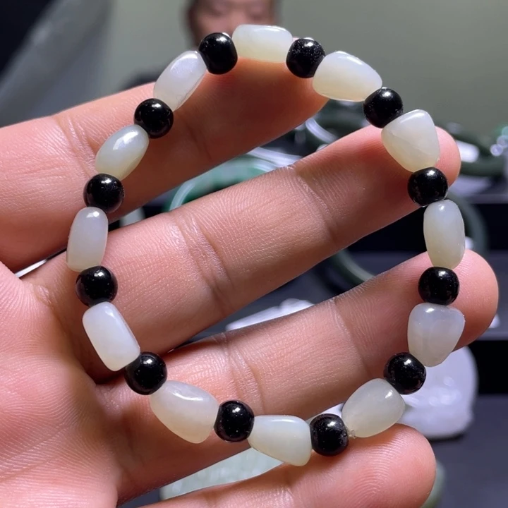 未镶嵌和田玉手机链