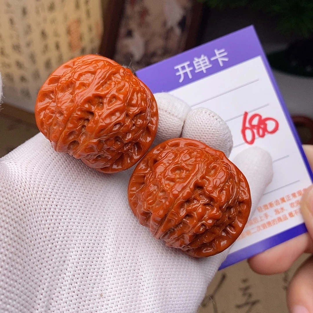 文玩核桃把件40血麒麟680