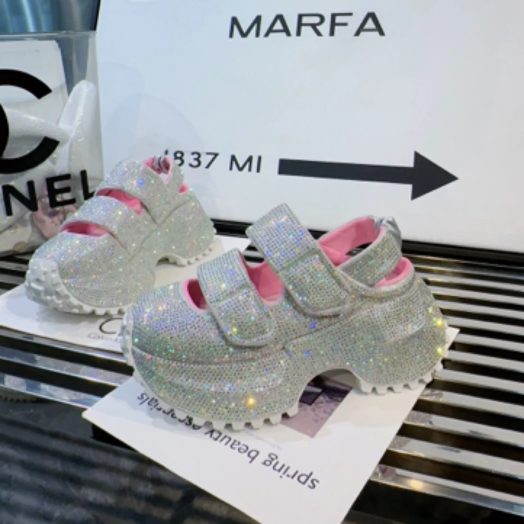 A.M艾墨儿女款欧货爆款厚底水钻厚底重工夏季镂空老爹鞋