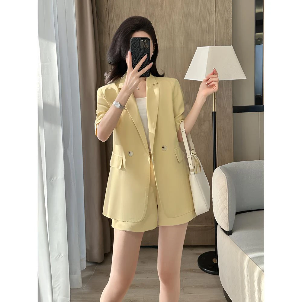 黄色短袖西装短裤套装女夏季清凉薄款小个子高级感休闲西服两件套